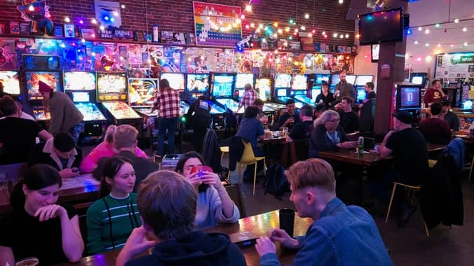🌛 Friday Night Board Games 🦉 Seattle Capitol Hill